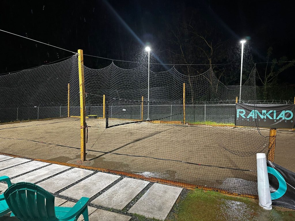 (Puerto Rico) 400W Hi-Flood Light up the Beach Volleyball Field缩略图 (Puerto Rico) 400W Hi-Flood Light up the Beach Volleyball Field缩略图